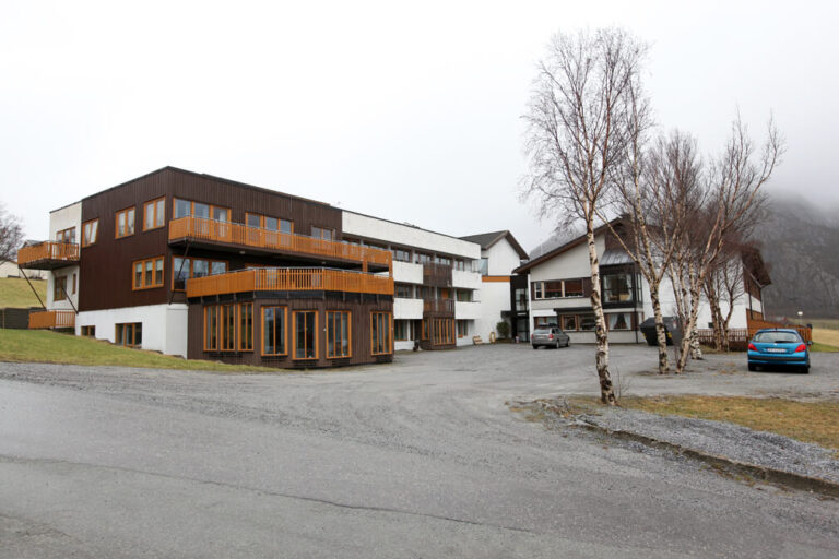 Fylkesmannen kritiserer Flatanger kommune etter et uanmeldt tilsyn ved pleie- og omsorgstunet i fjor sommer. (Arkivfoto)