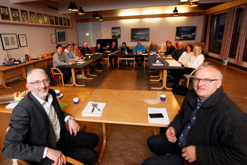 Knut Staven (til høyre) var varaordfører fra 2011 til 2015, men har vært ute av kommunestyret den siste perioden. Nå stiller han igjen på 1.plass. (Arkivfoto)