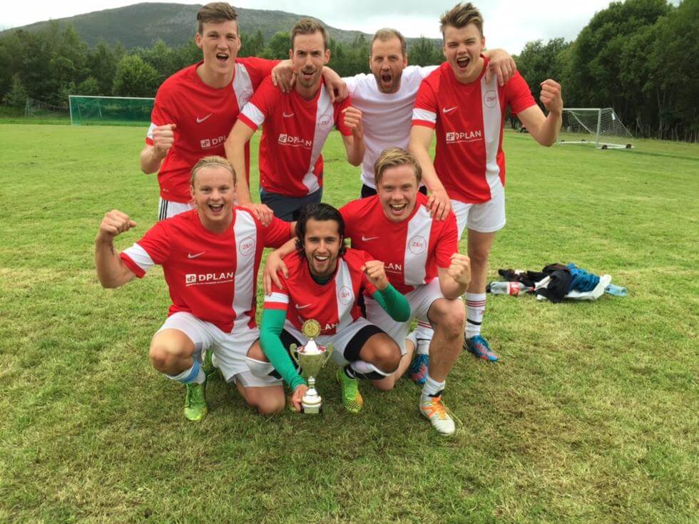 Flatanger +/- stakk til slutt av med seieren, etter en spennende finale. (Foto: Lars Mørkved, Namdalsavisa)