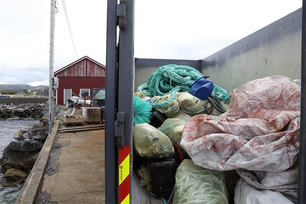 Du kan finne containerne på Hasvåg  ved Åge Hasvåg og Birgit Fossvik,  Kvaløysæter ved landbasen til Bjørøya,  Nordstraumen ved landbasen til Salmar, Øra ved småbåthavna  og Utvorda ved landbasen til Mowi (Bjørgan)