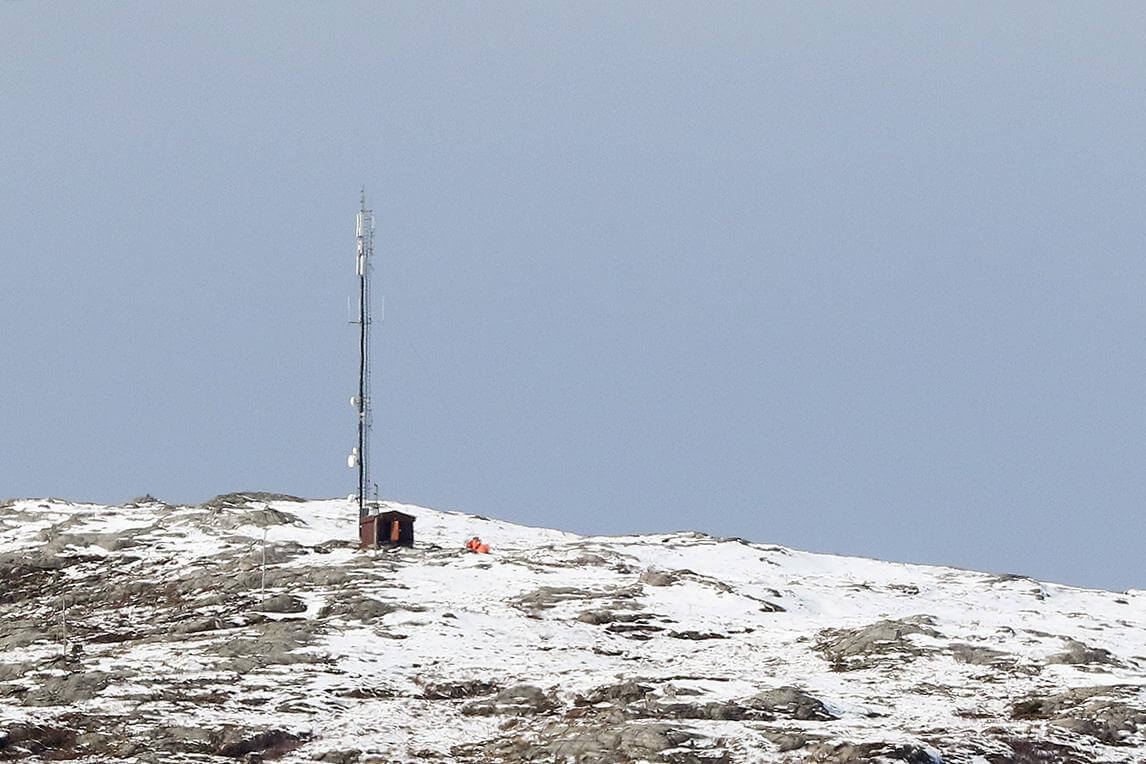 Senderen på Halmøya er nå oppgradert til 5G og har fått doblet kapasitet på 4G.