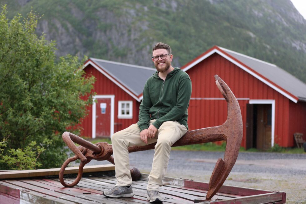 STILLE ETTER STORMEN: Odin Larsen Dahle kan sende skuldrene etter en vellykket Tangsprællhelg. Men helt ferie er det likevel ikke - han er allerede i gang med å planlegge Tangspræll for 2024.