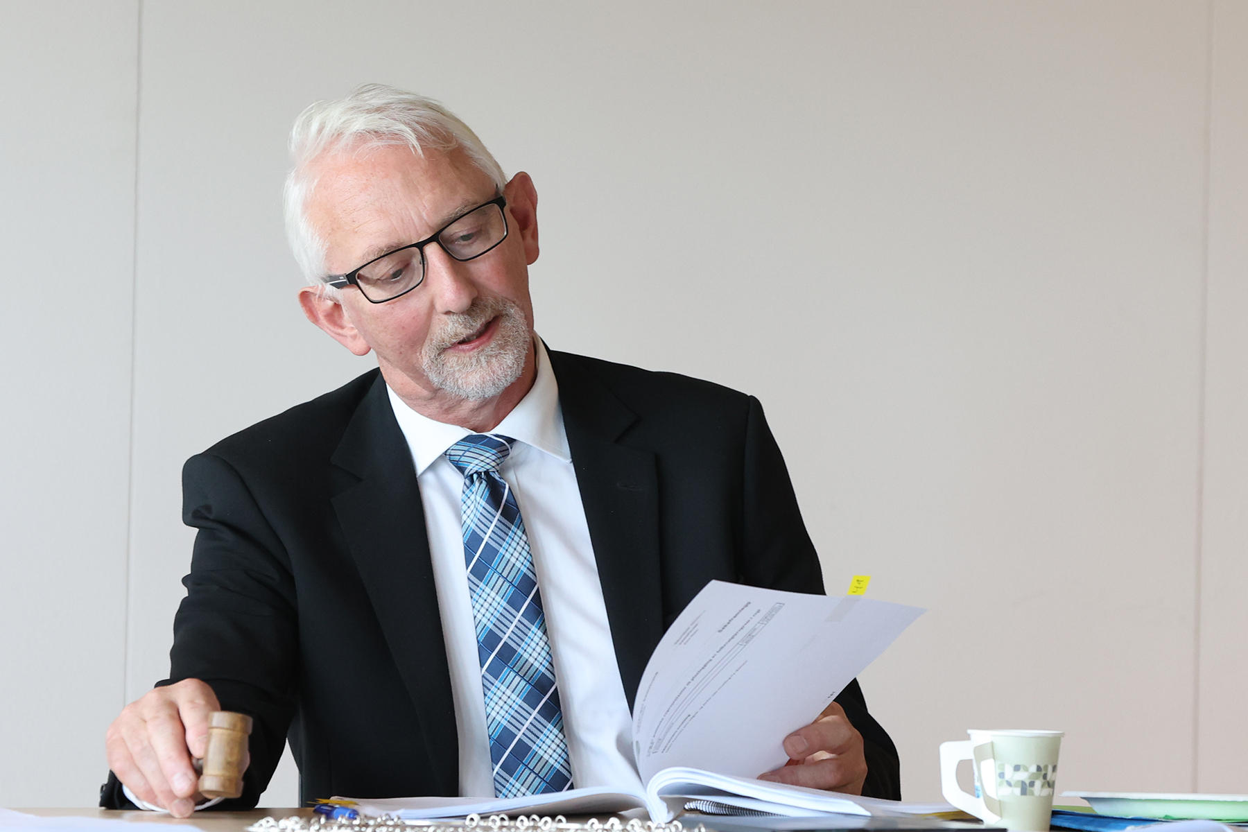 Ordfører Olav Jørgen Bjørkås håper kommunestyret sier ja til å kjøpe bygningen.