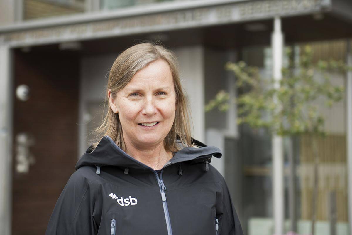 DSB-direktør Elisabeth Aarsæther mener at varslingsprøvene er viktige for å teste ut beredskapen. (Foto: DSB)