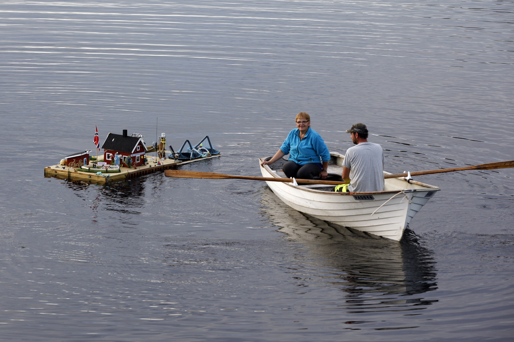 Jobben er gjort for i år, og nå ligger huset der til allmenn forlystelse.