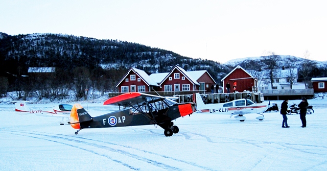 Den gamle Cab-en ble brukt av Forsvaret for mange år siden. Mandag besøkte det Jøssund.