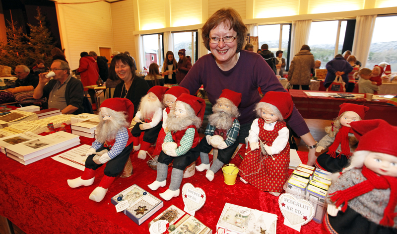 Liv Vareide Lindseth satte folk i julestemning med sine julenisser.
