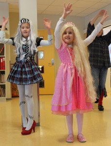 Ylva Haagensen og Nora Strand Kjendlie danset til spanske rytmer.