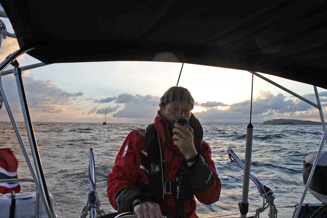 Odd Ivar hadde nattevakt til rors sørover englandskysten.