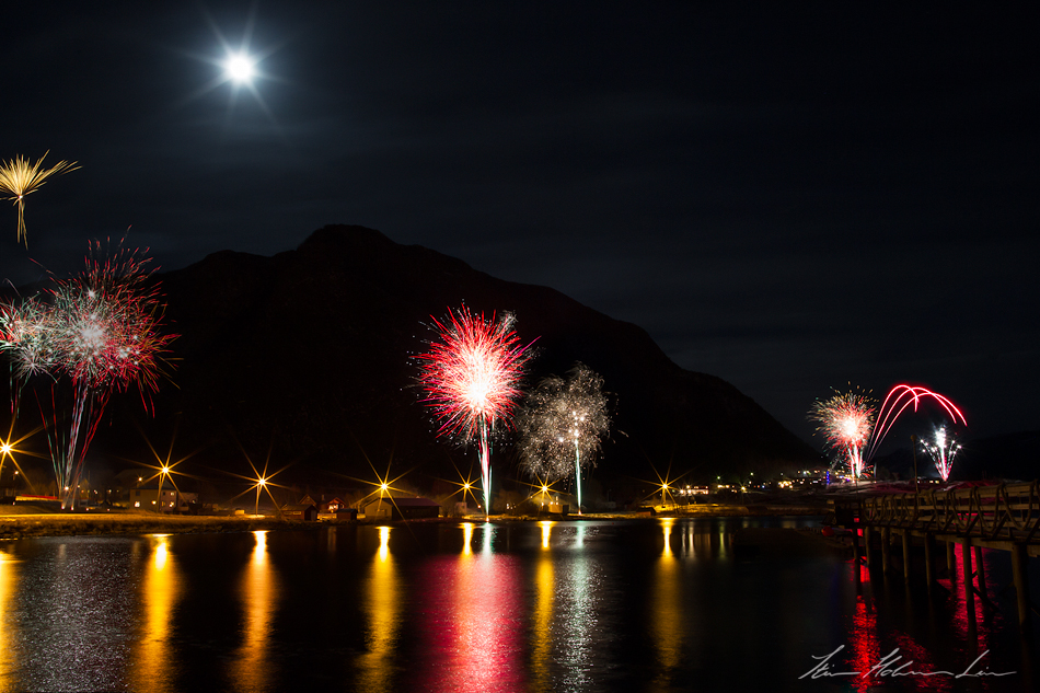 Med dette bildet ønsket Stian Holmen Lein velkommen til fotobloggen Flatanger365. Bildet er tatt på Lauvsnes med utsikt mot Fløanskogen.