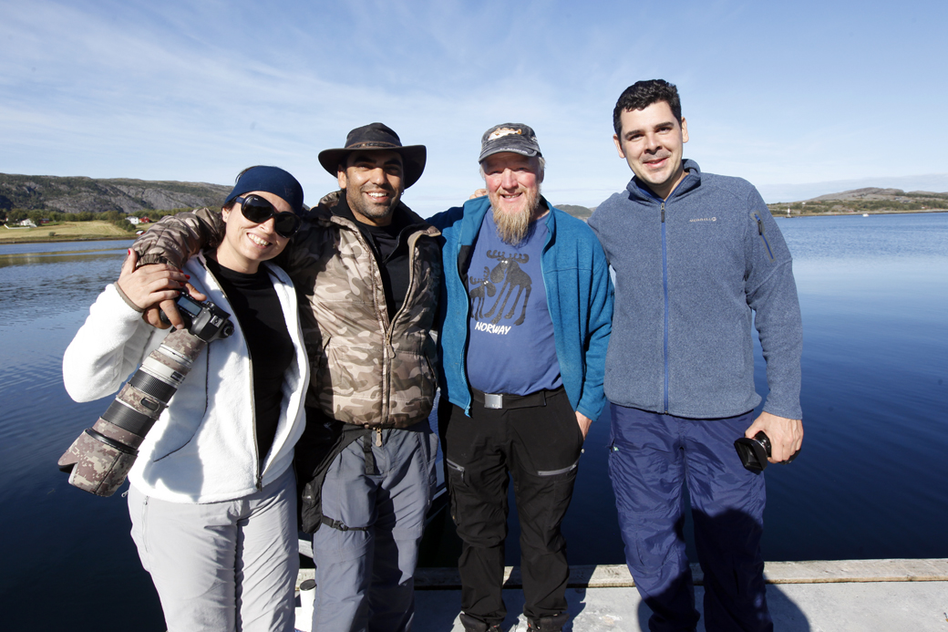 Filmteamet på brygga på Lauvsnes, fra venstre: Flavia Rocha, Cristian Dimitrius, Ole Martin Dahle og João Paulo Krajewski.
