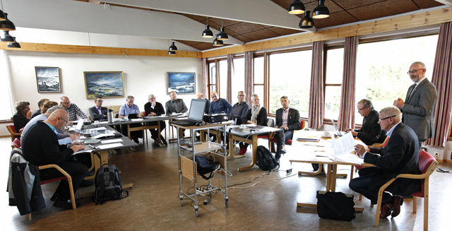 Sjelden eller aldri før har det vel vært så mange som 15 ordførere samlet på en gang i kommunestyresalen i Miljøbygget.