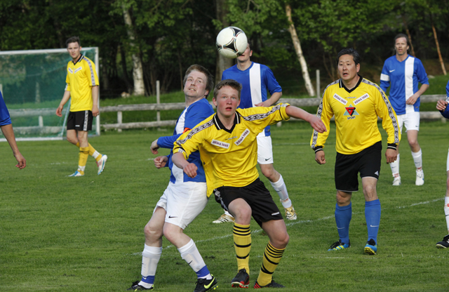 Sigurd Hagerup Johnsrud er blant de yngste på Flatanger-laget, men gjorde en sterk innsats i kampen.