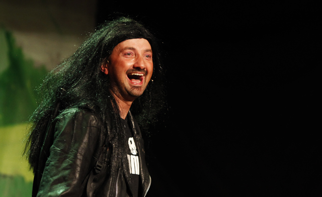 Morten Hågensen som X-Nav'er har slått inn på yrket som naturguide.