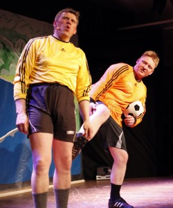 Roger Bendiksen og Øivind Strøm lurer på hvorfor de ikke ble fotballproffer.