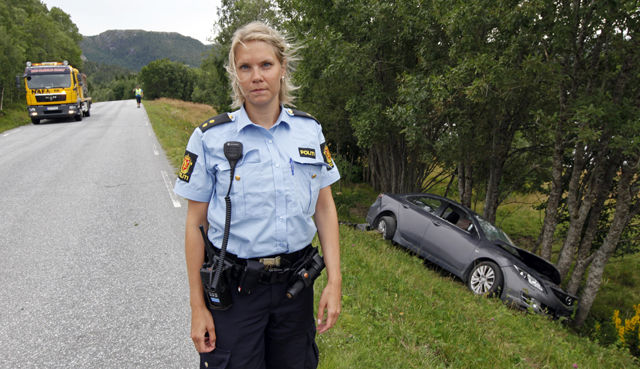 - Vi vet ikke årsaken til utforkjøringa, sier politibetjent Katrine Grongtad.