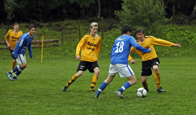 Flatanger-spillerne klarte seg godt mot det langt mer rutinerte Namsos-laget, men måtte se seg slått med seks mål.