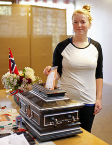 Oda Løfsnæs Sivertsen er også førstegangsvelger, og avga sin stemme på Lauvsnes.