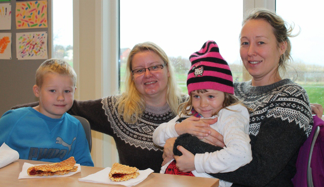 Gjester, fra venstre: Sondre Estensen Opland, Tove Estensen, Guro Estensen Opland og Gro Estensen.