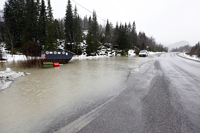 Ikke dagen for å kaste søppel eller hente strøsand på Fjell....