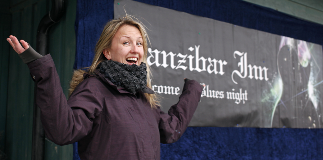 Bluesnatt er i år utvidet til to netter - eller kvelder. Camilla Aakervik håper på fullt hus, med musikk fra to scener.