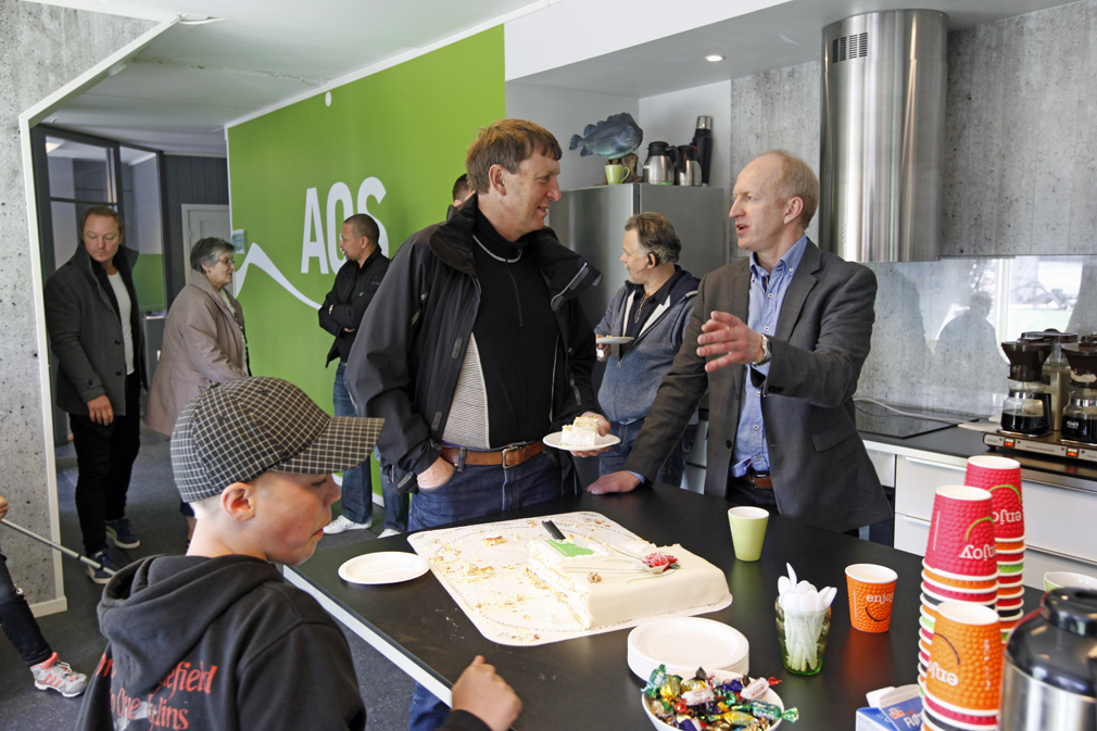Ole Hustad var en av de mange som benyttet anledningen til å besøke AQS og Ove Løfsnæs under Åpen dag.