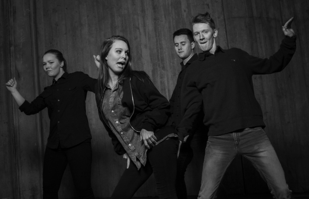 Bad Influence - tildigere trønderske mestre i rock- holder koken. Fra venstre: Guri Tranås, Tora Dahle Aagård, Isak Seltveit og Vetle Dahle. (Foto: Espen Storhaug)