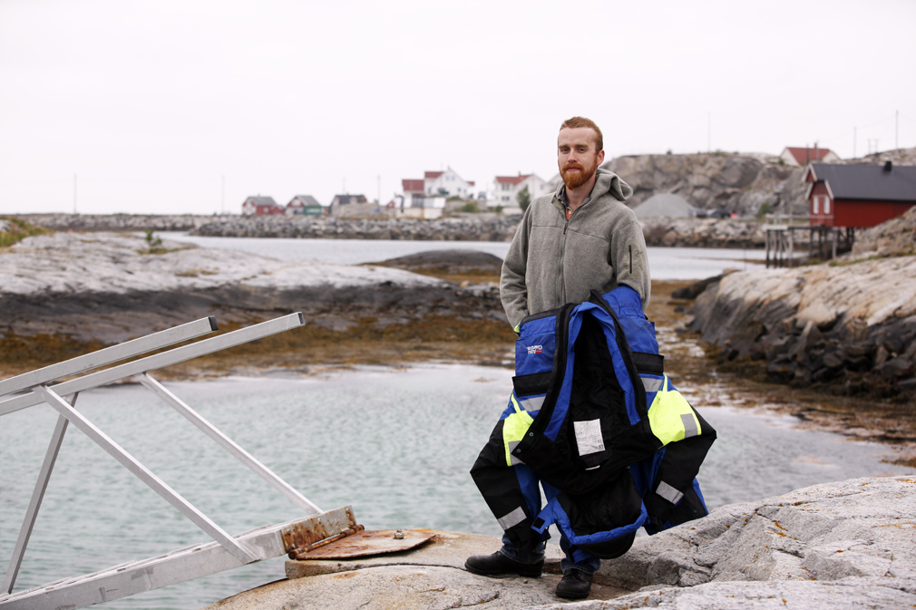 Flytedressen er alltid med på sjøen. Det reddet trolig livet til Bendik Gudding.