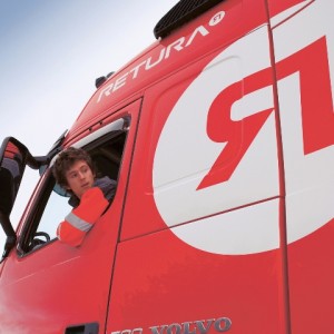 Etter nærmere avtale kommer renovasjonsbilen for å hente avfallet. (Foto: Retura)