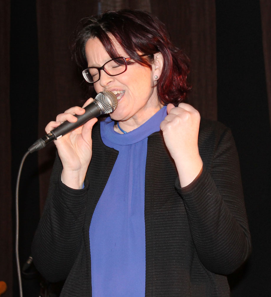 Hilde Kålen var både konferansier og solist.