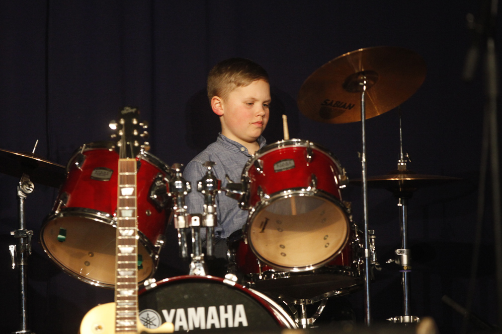 Sverre bak trommesettet.