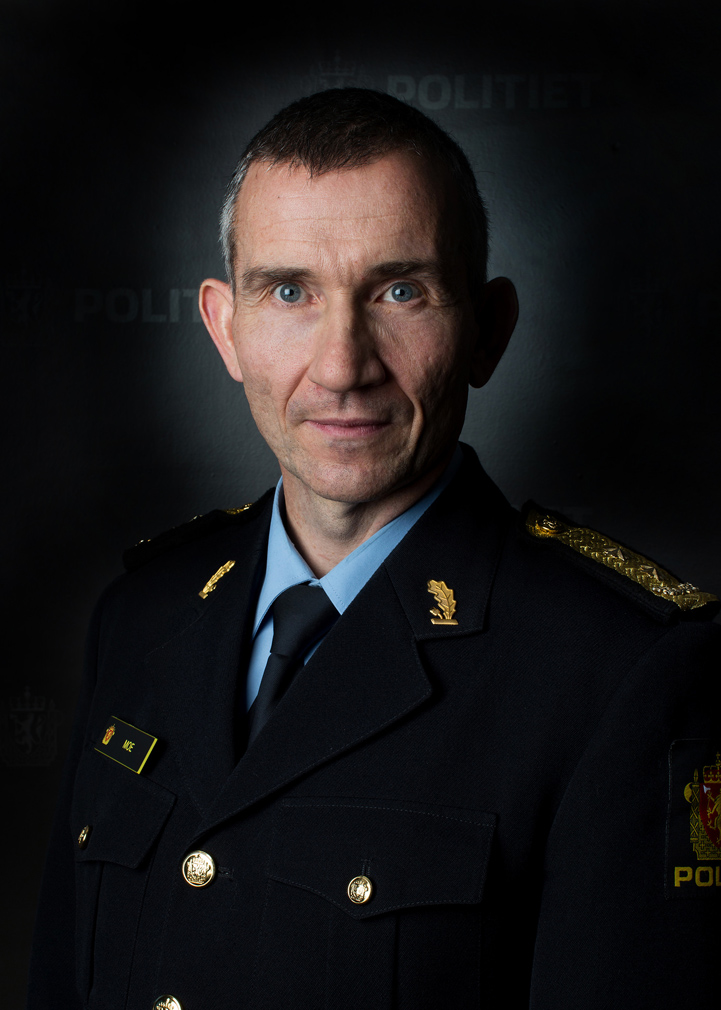 Politimester Nils Kristian Moe i nye Trøndelag politidistrikt kommer til Flatanger tirsdag. Foto: Politidirektoratet)