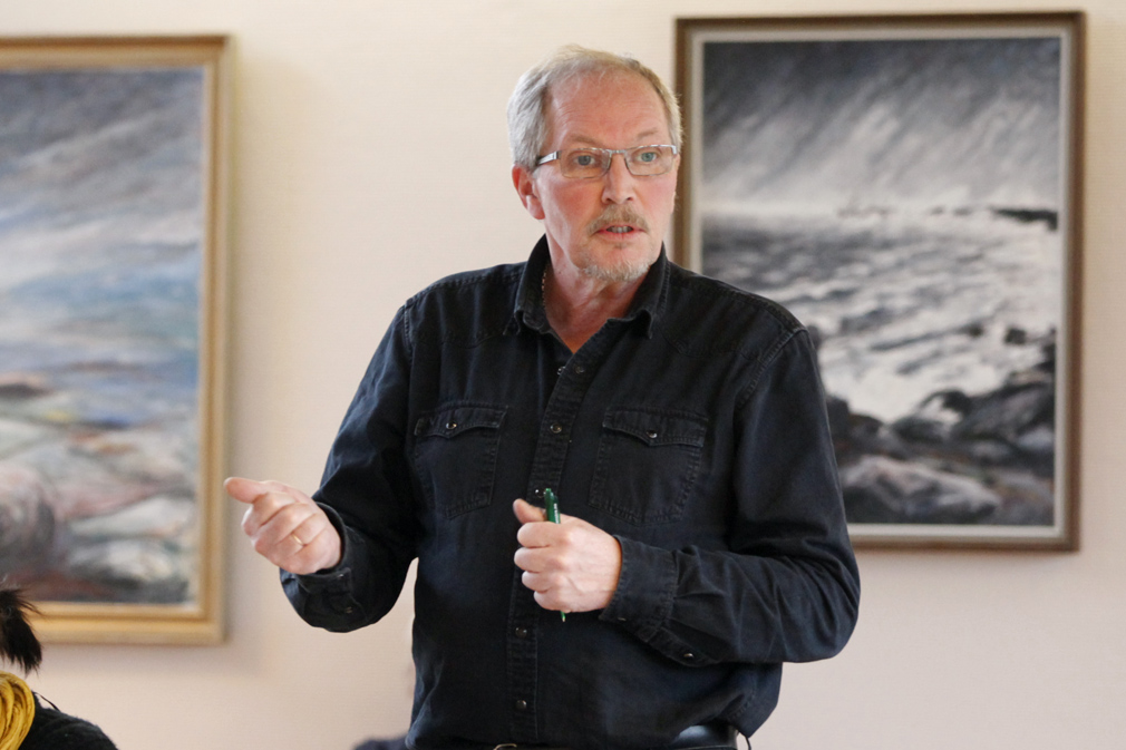 Reidar Lindseth (V) var sterkt kritisk til hele kommunereformen, og mente Flatanger må klamre seg fast som egen kommune så lenge som mulig.