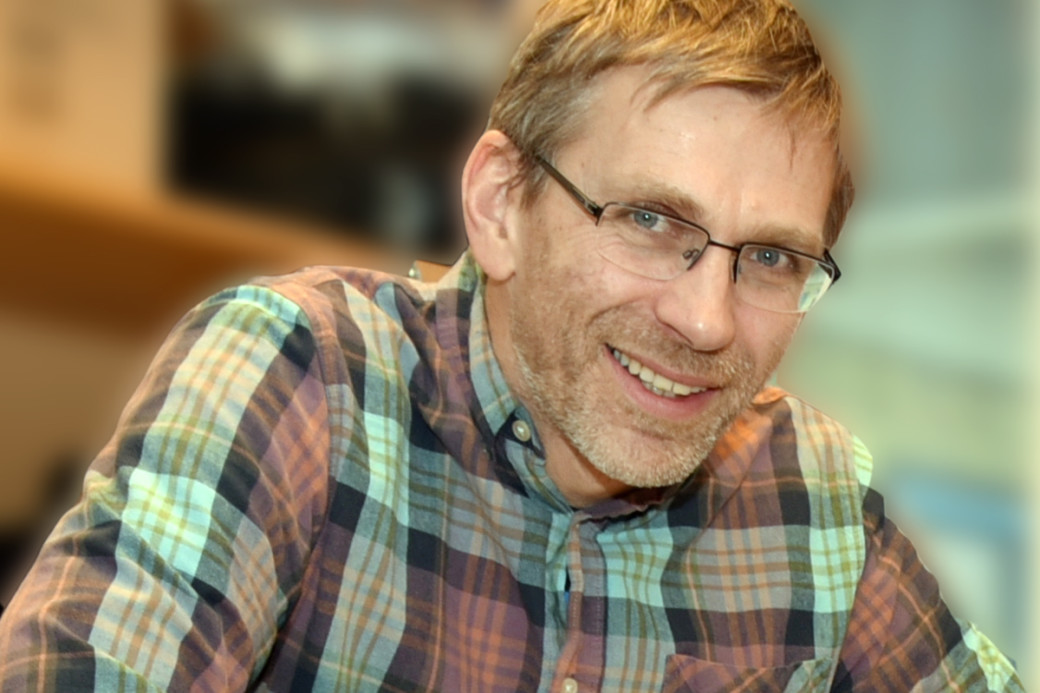 Seniorforsker Roald Sand ved Trøndelag forskning og utvikling anbefaler at kommunen bruker våren til å vurdere hvordan man kan sikre god nok økonomi til å opprettholde et godt tilbud som egen kommune. (Foto: TFOU)