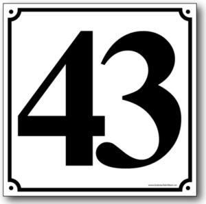 Dette er en type skilt som er godkjent til bruk i Flatanger.