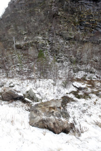 Raset på Vik har startet 50-60 meter oppe i fjellsida.