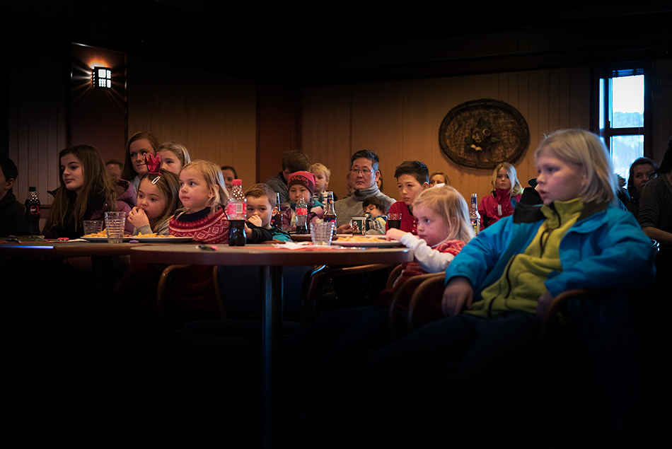 De yngste fikk denne gang mulighet til å høre sine helter Steve Cooling. (Foto: Stian Holmen Lein)