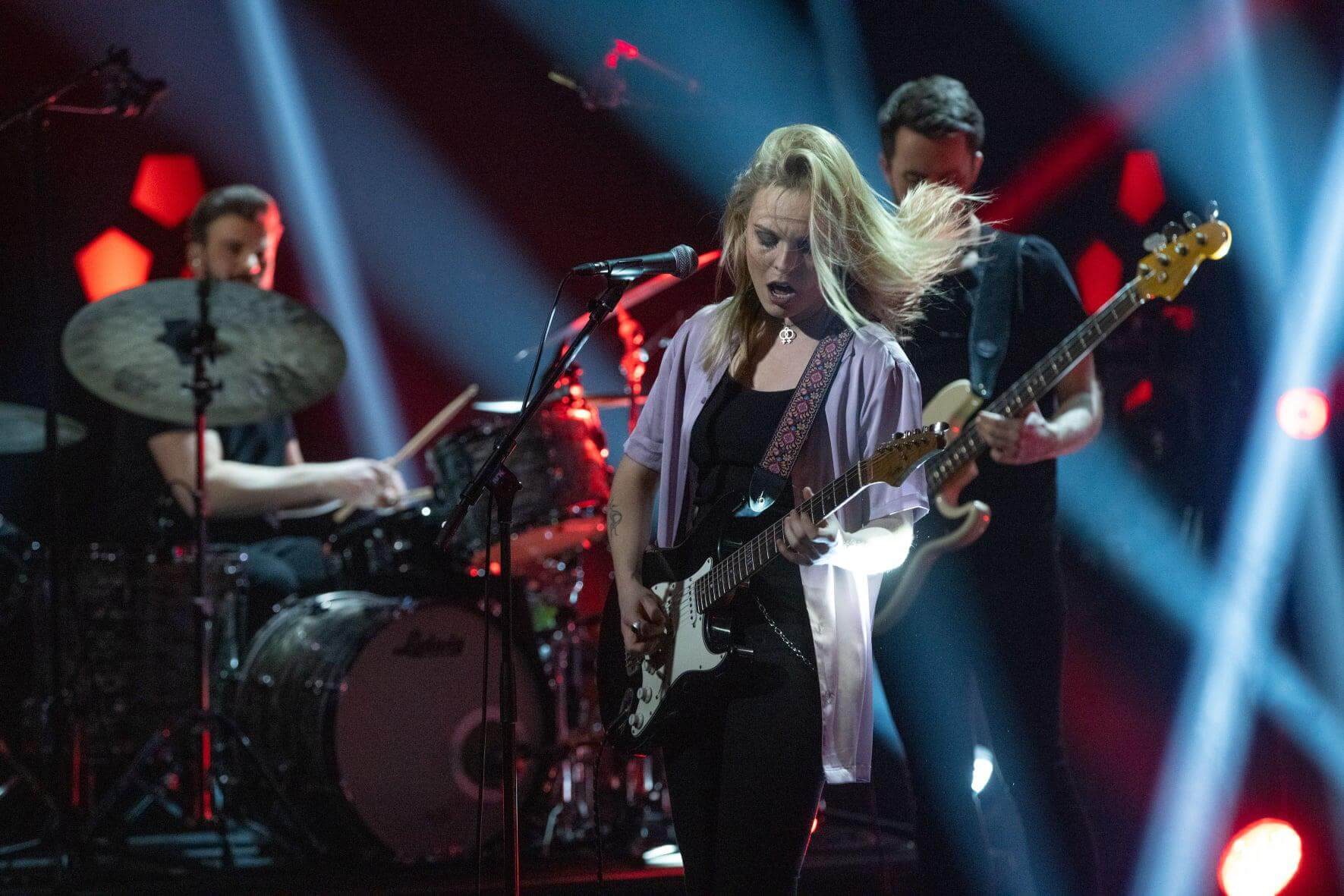 Bandmedlemmene kom til Oslo i ens &aelig;rend for &aring; spille i Lindmo. (Foto: Julia M. Naglestad/NRK)