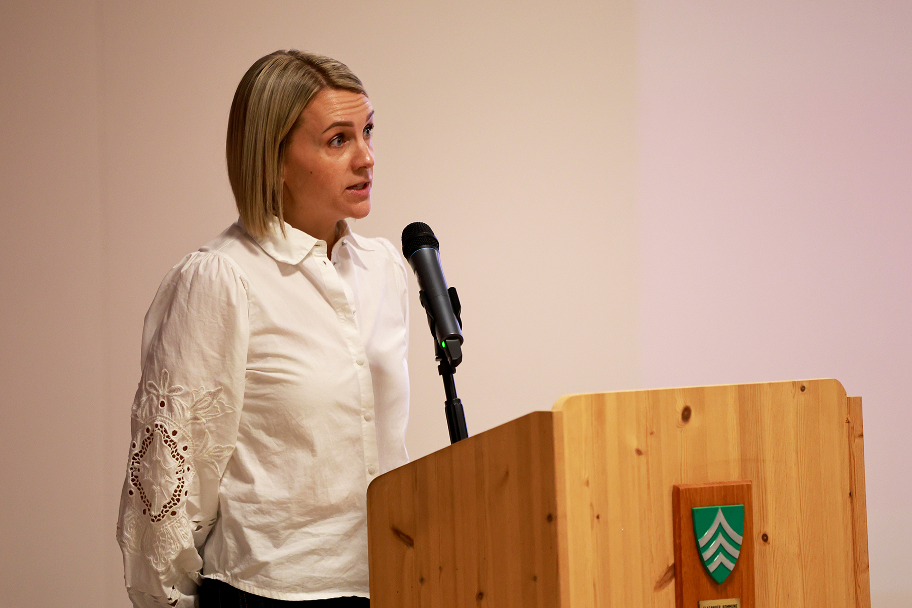 Aina Wibstad (H) mente det var fattet vedtak p&aring; feil grunnlag, noe kommunedirekt&oslash;ren avviste.