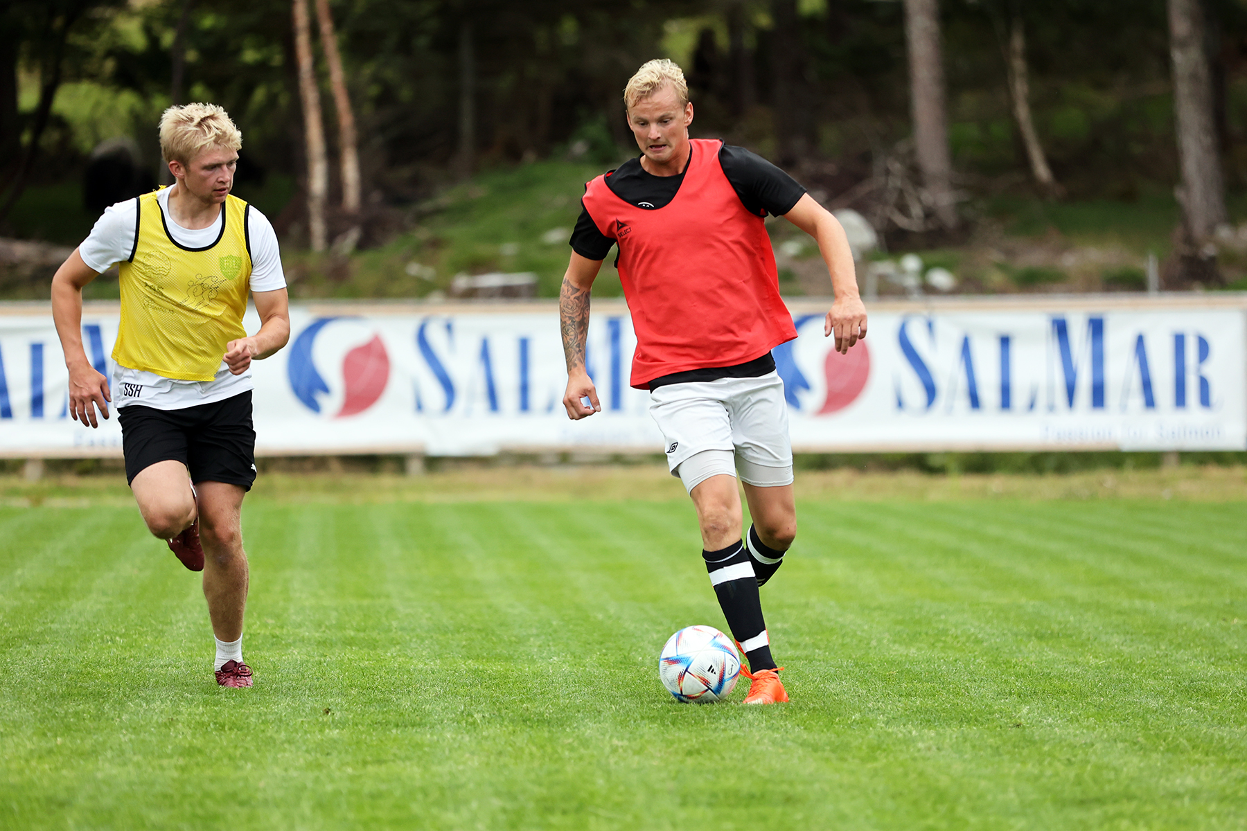Alexander Hodd&oslash; Breistrand p&aring; trening torsdag kveld, sammen med Simon Stamnes H&aring;gensen.
