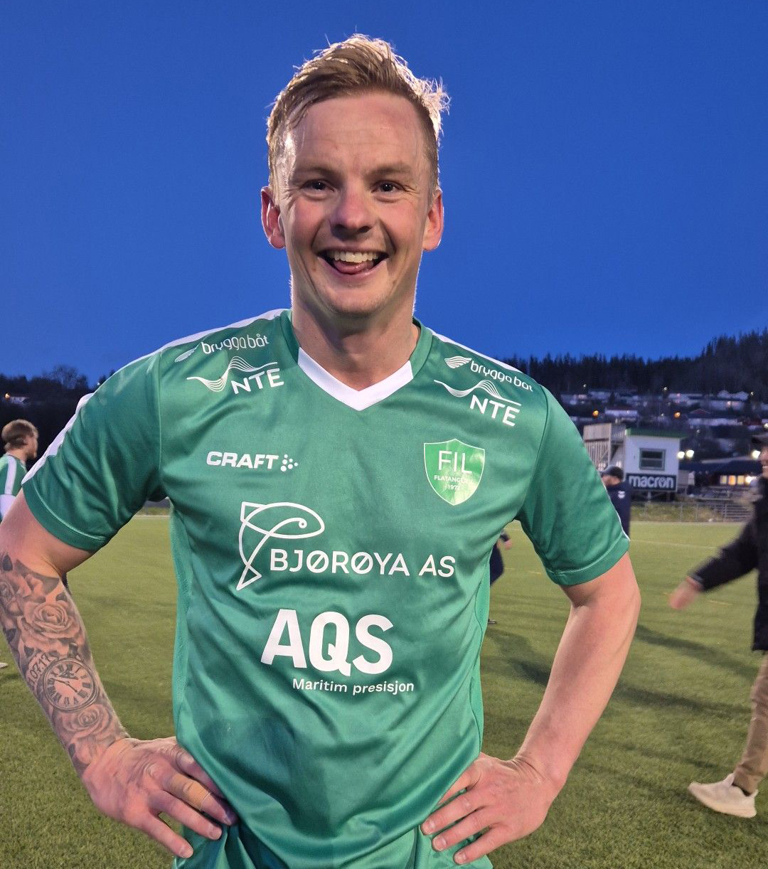 - Litt artig at Ida har bursdag i dag, så dette får bli min bursdagsgave, sier Alexander Hoddø Breistrand. (Foto: Johnny Dahle)