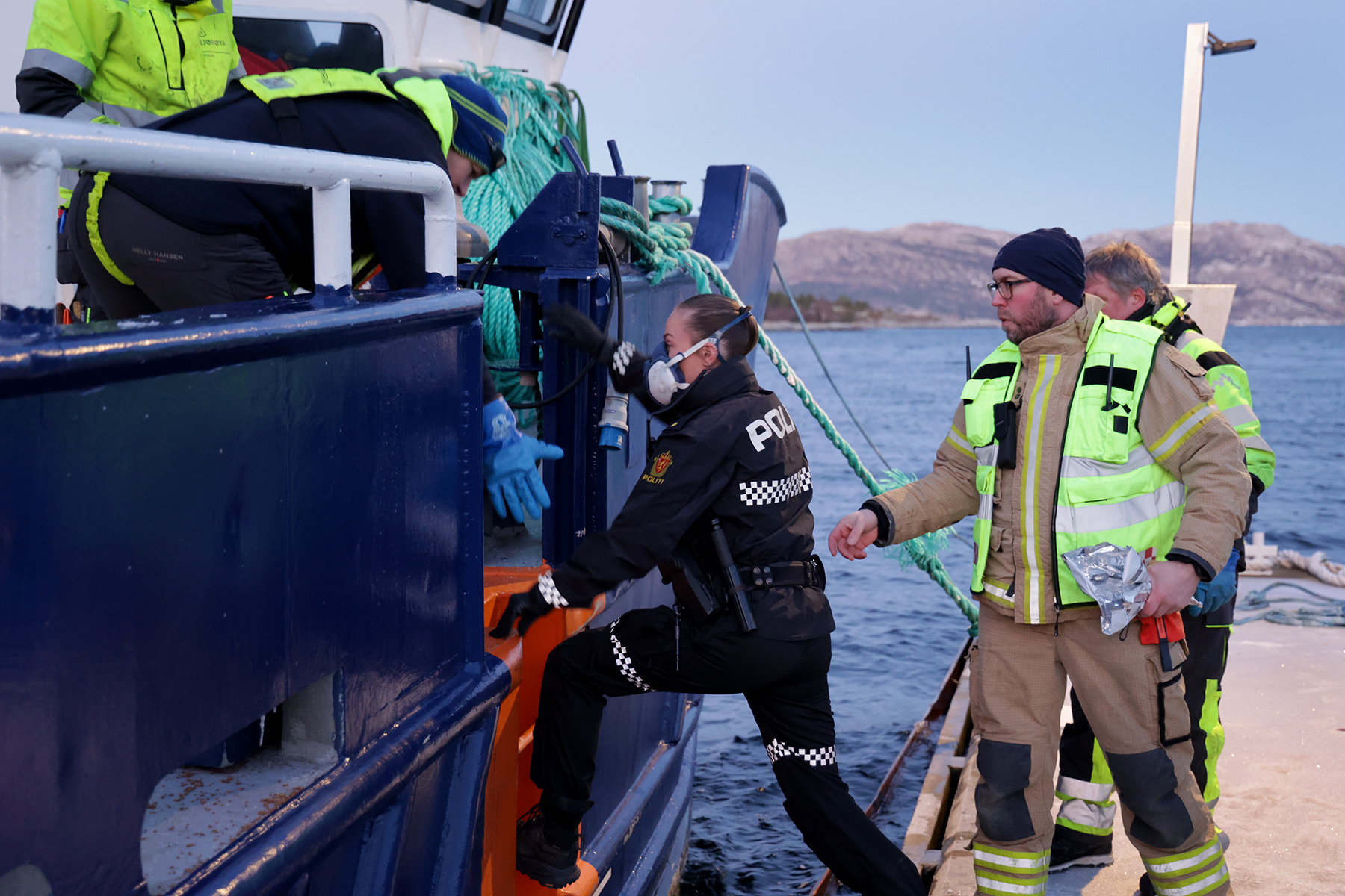Politiet gikk om bord og var ogs&aring; nede i maskinrommet og tok bilder.