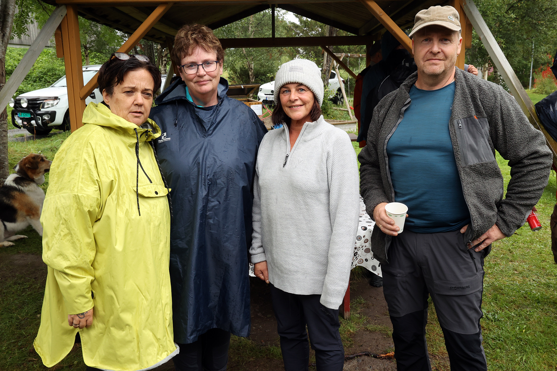 Prosjektgruppa best&aring;r av fra venstre: Nina Josteinsdatter Vesterdal, Liv Br&oslash;nstad, Ingunn Eikeseth Torgersen og Brigt O. Lauvsnes. I tillegg er to personer fra organisasjonen Alarm med i gruppa.