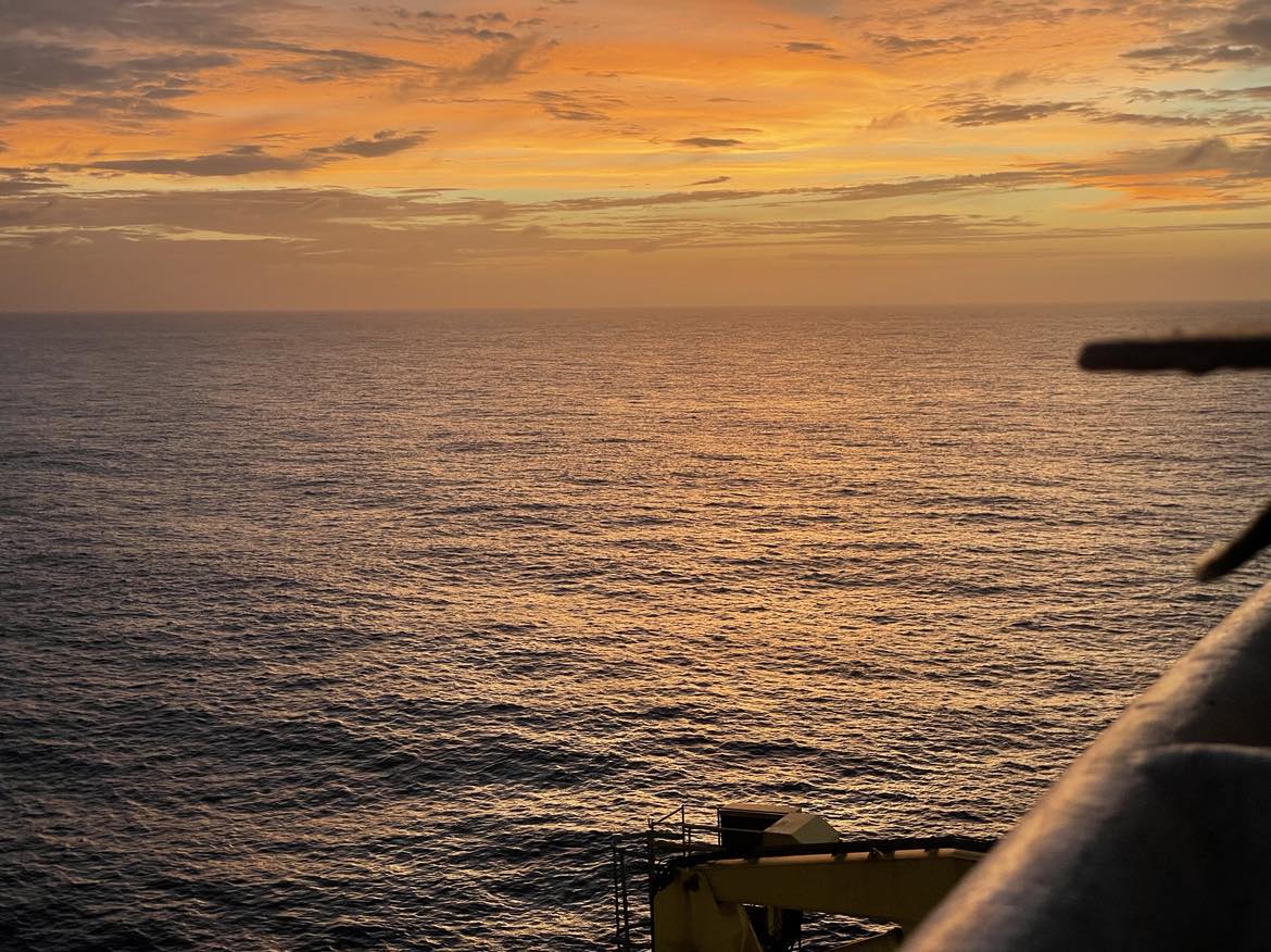 Onsdag vender Didrik ryggen til solnedgangane i Vest-Afrika. Foto: Privat. 