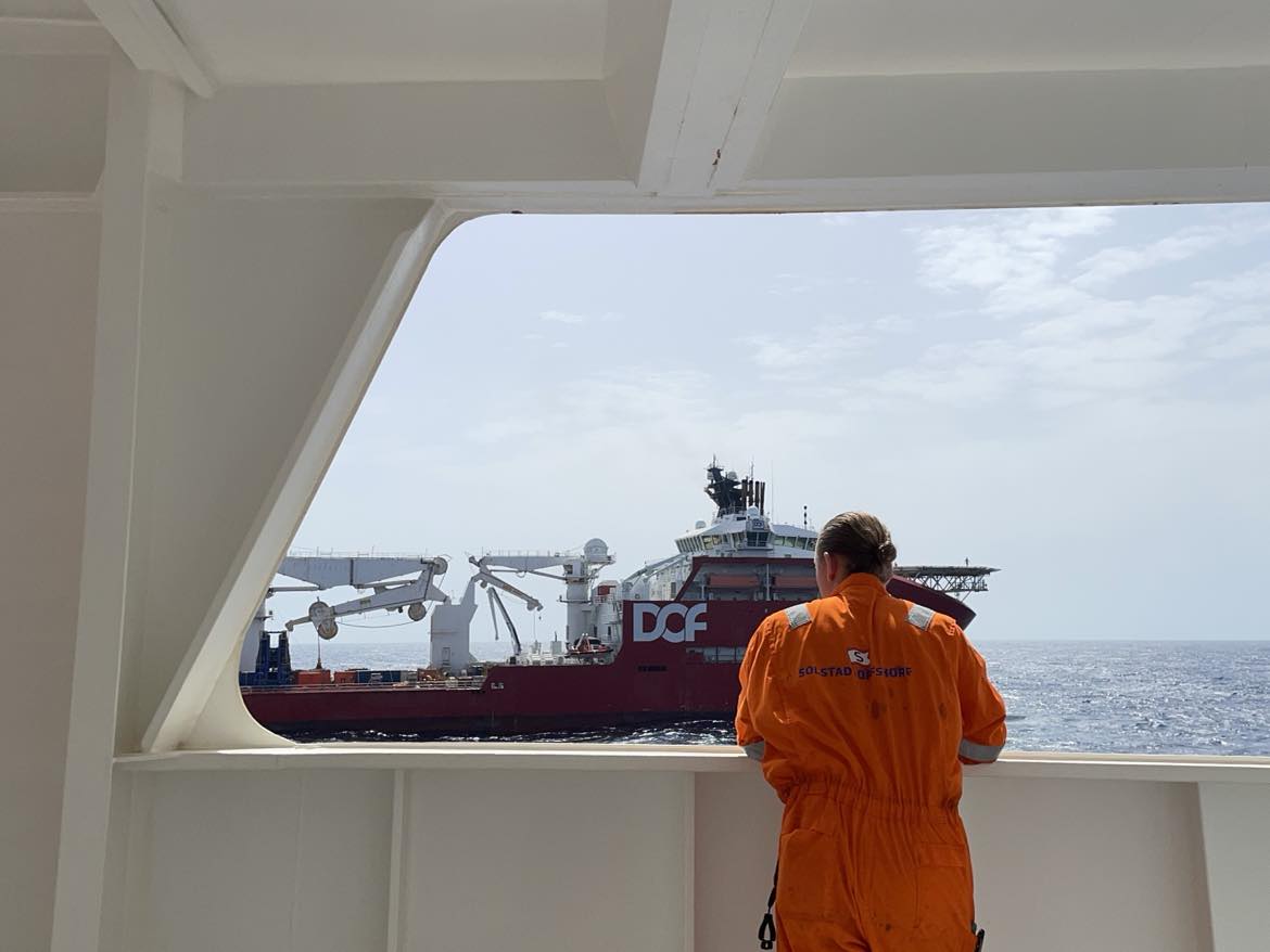 Solfylte arbeidsdagar med tredve varmegradar i oktober. Foto: Privat.