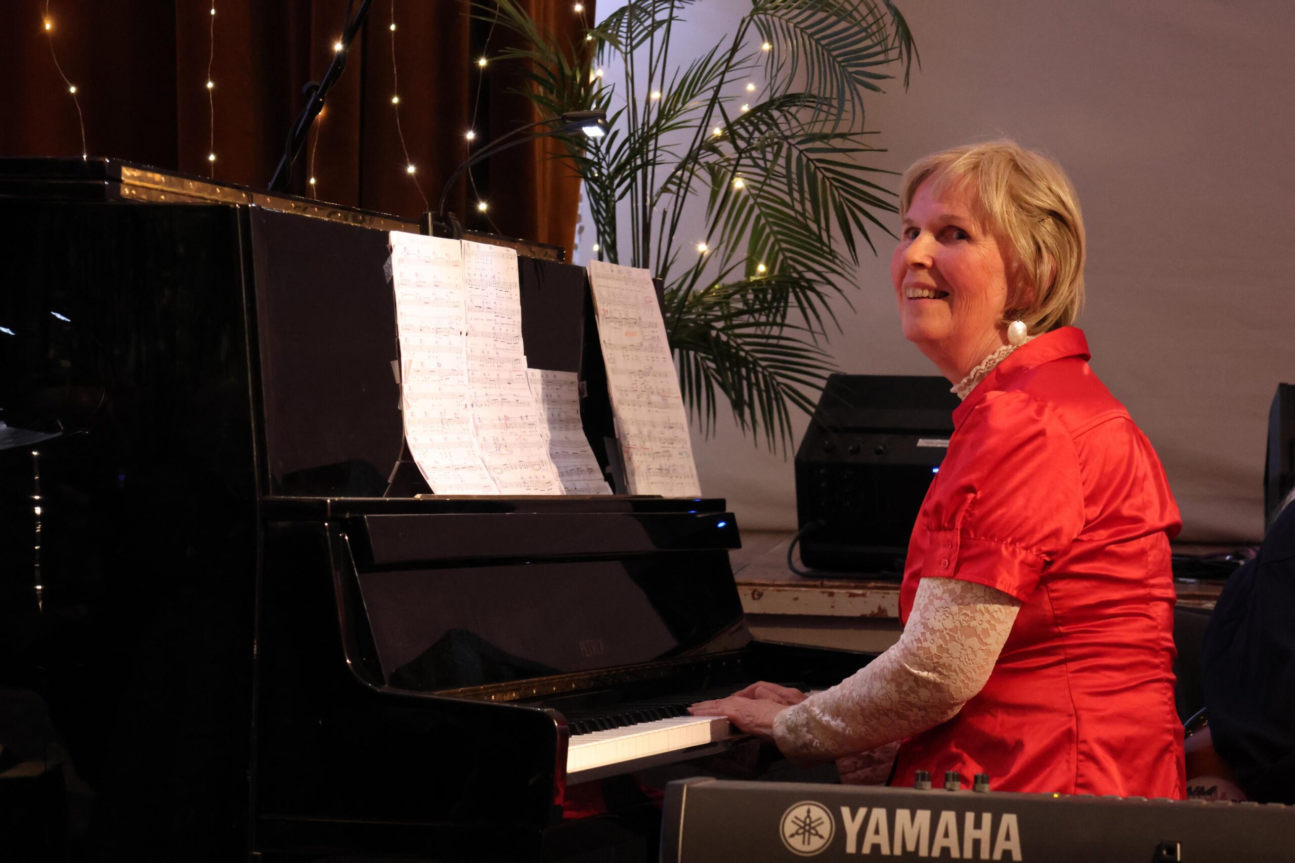 Ellen Gisetstad vekslet uten problemer mellom ulike roller under ABBA-showet. 