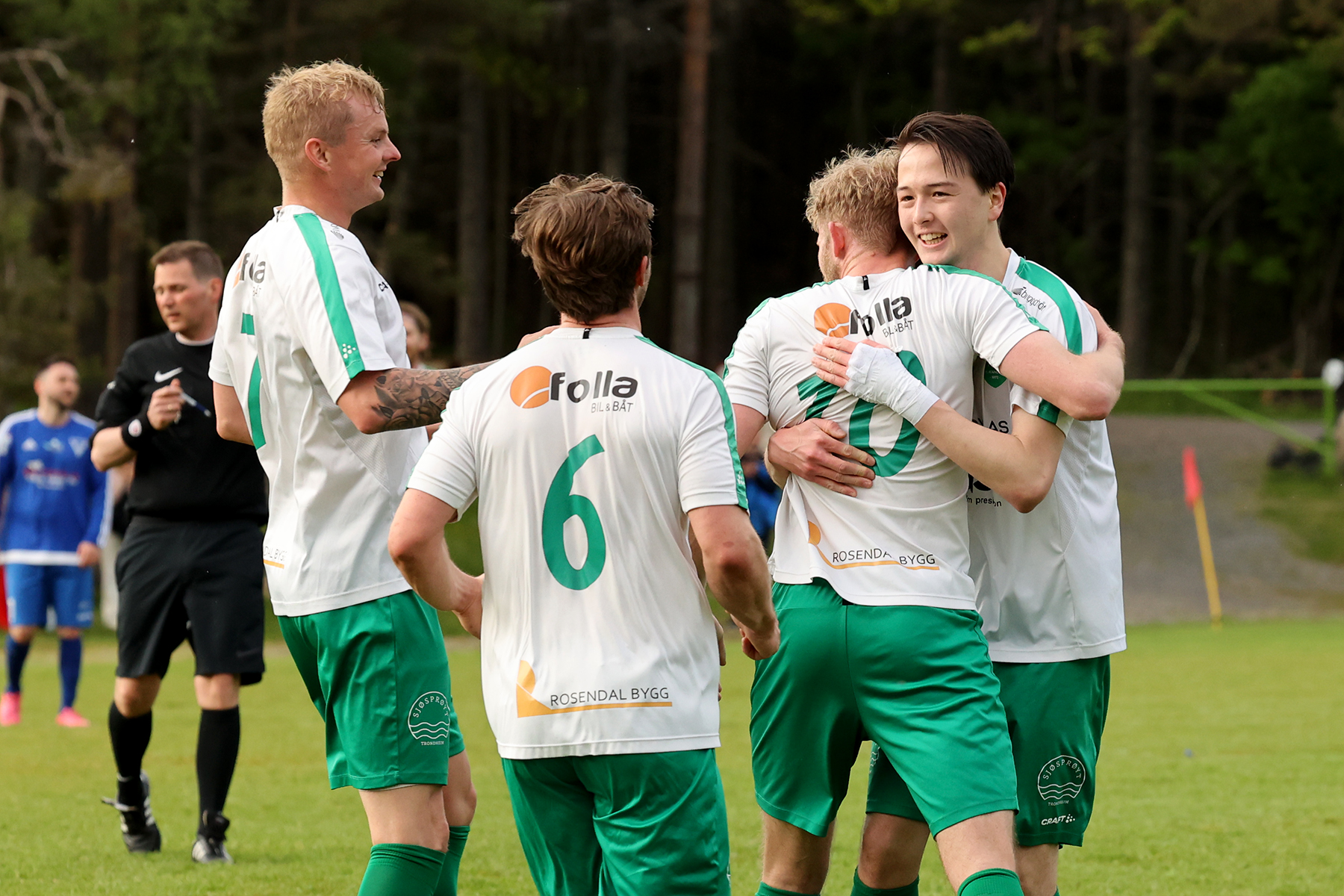 Lucas Haagensen hylles etter 1-0-skåringa.
