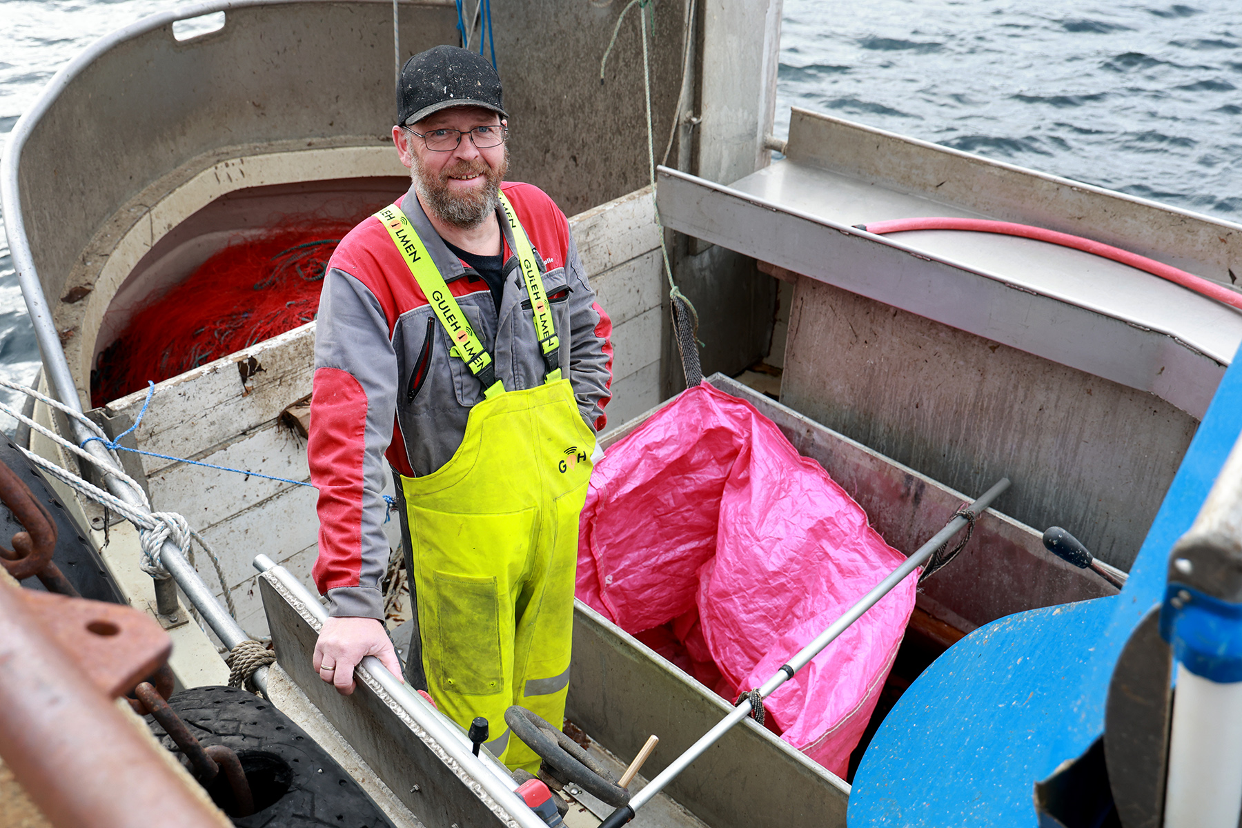 Lars M&aring;rvik er imponert over innsatsen som har f&oslash;rt fram til mottaksstasjonen for fisk p&aring; Kval&oslash;yseter.