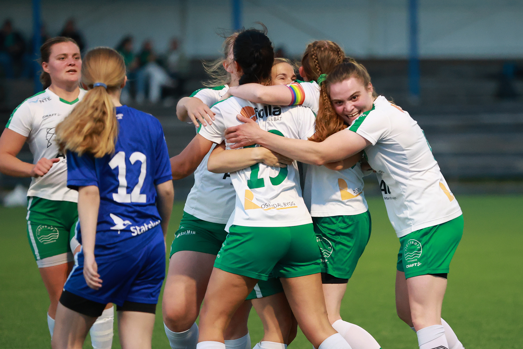 Victoria Bentzen sk&aring;ret sitt 22. m&aring;l for Flatanger i denne sesongen, og utlignet da det gjaldt som mest.