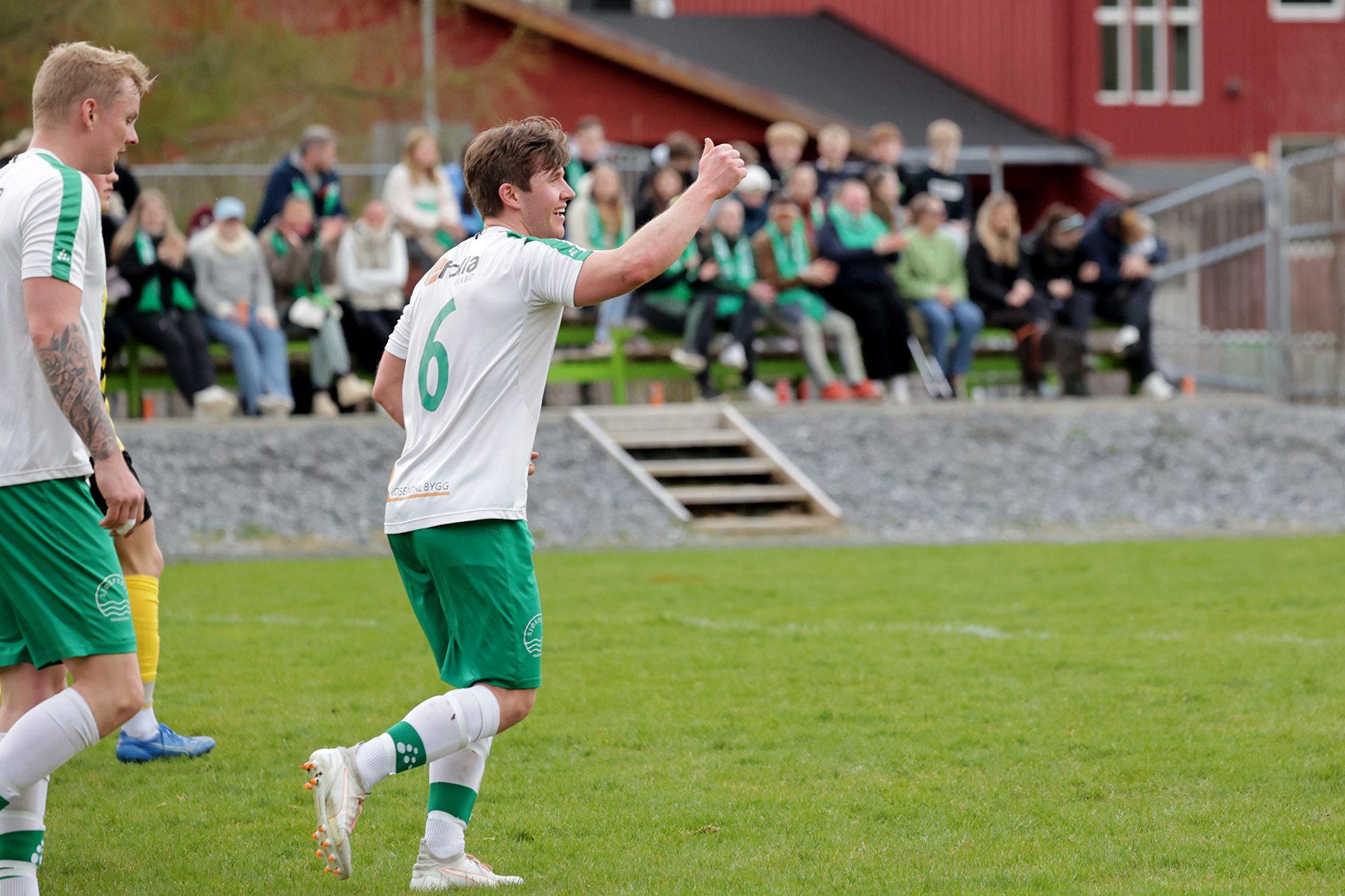Ludvik Hjelde er ny på Flatanger-laget, og han skåret mål i sin første kamp mot Namdalseid mandag.